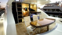 Yacht AWOL LSX 78  Lazzara - Photo Credit Lazzara